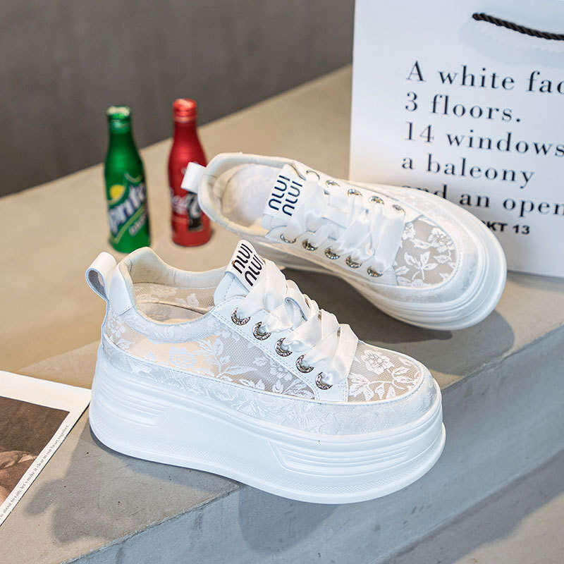 2025 Summer New Lace Mesh Height-Increasing White Sneakers for Women, Versatile Fashionable Casual Shoes, Thick-Soled Platform Shoes
