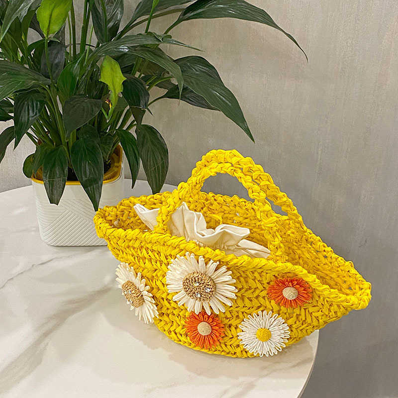 Cute and energetic handmade woven embroidered handbag with floral patterns, large capacity, casual and versatile, fashionable vacation handbag