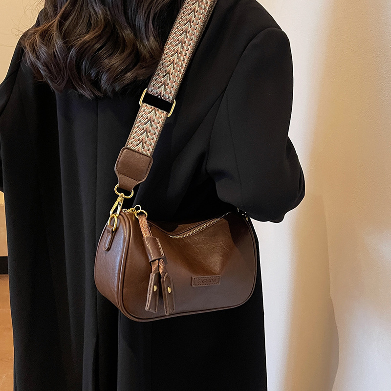 2025 Autumn Fashion Bag Autumn/Winter Retro New Wide Shoulder Strap Crossbody Bag Women's Small Bag Women's Crossbody Bag Women's Cross