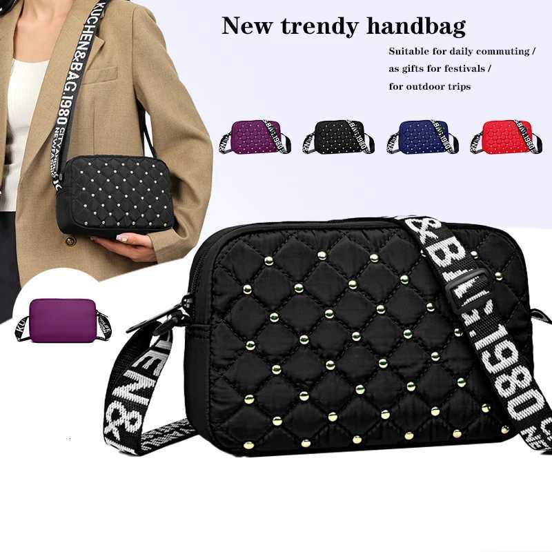 Neutral style bag for men and women with a cross-body design suitable for travel and photography. Made of nylon material. Y250819