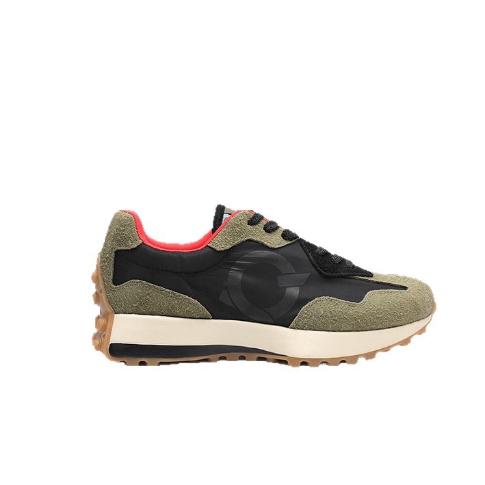 Designer shoes free shipping Classic color blocked breathable soft soled sneakers are comfortable fashionable versatile trendy shoes new