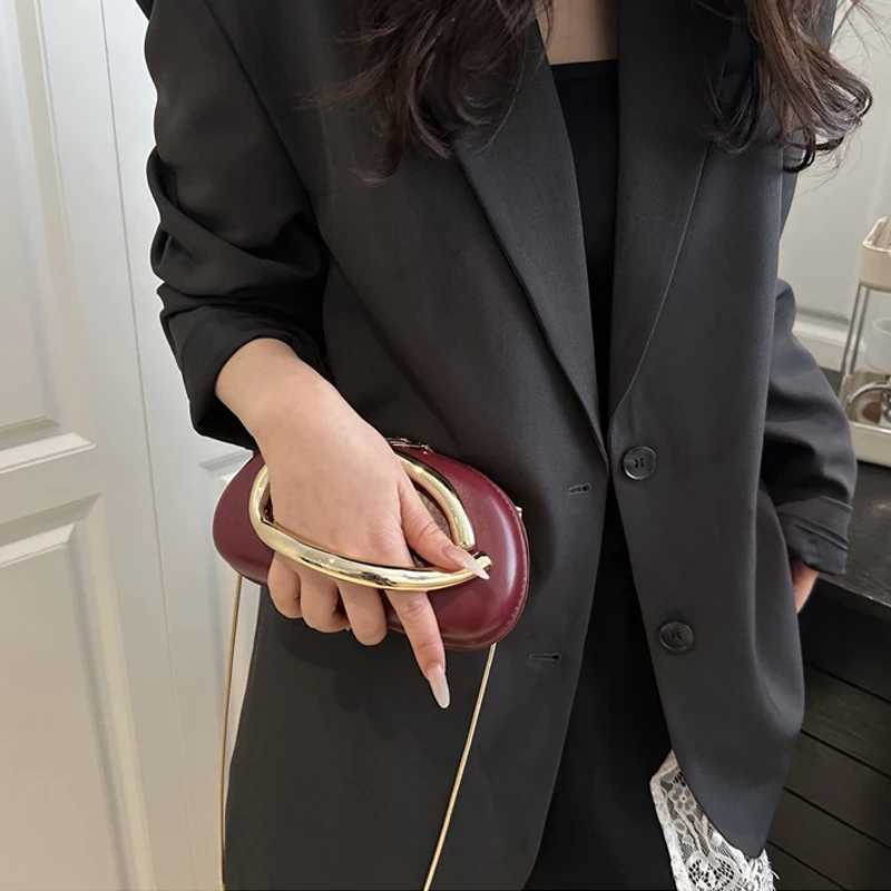 European And American Metal Frame Small Square Bag Zipper Lock FAshion Versatile Evening Essential Crossbody Bag Y250819