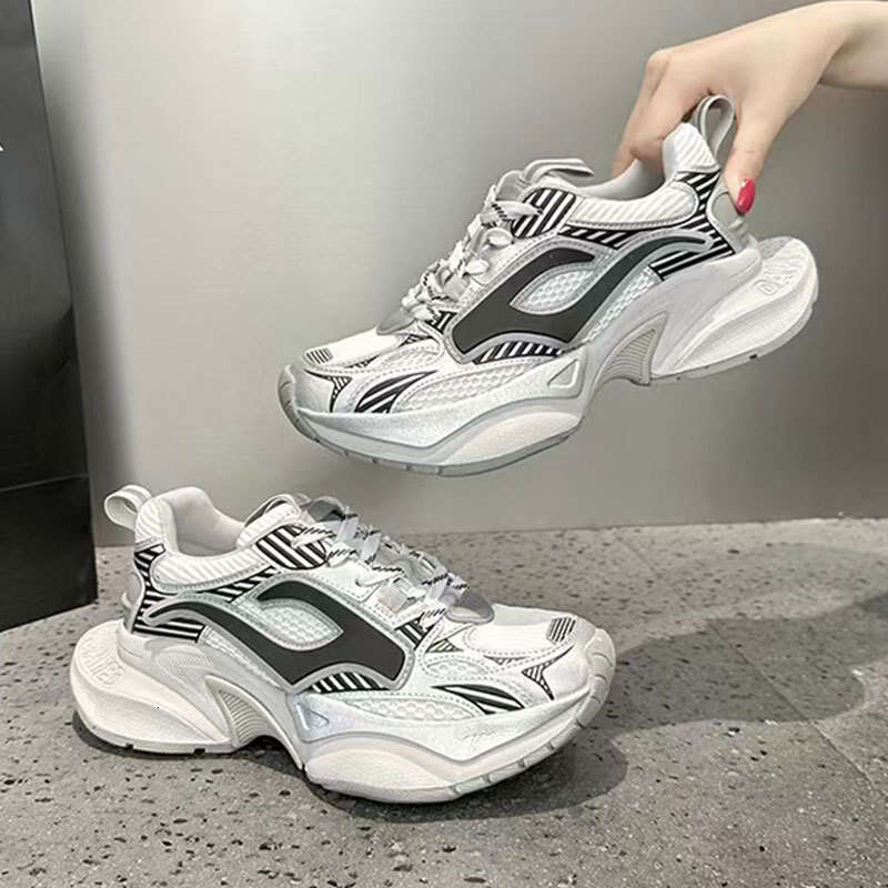 2025 Summer Autumn New Rocket Dad Shoes for Women, Outdoor Wear, Niche Casual Shoes, Fashion Trend Thick-Soled Sneakers