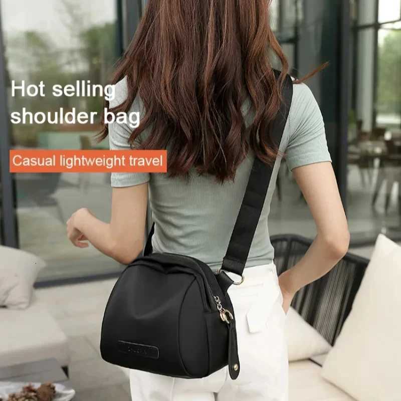 Trendy Women Nylon Chest Crossbody Bag Waterproof Shoulder Bag Lightweight and Secure Zipper Purse for Effortless Everyday Sty Y250819