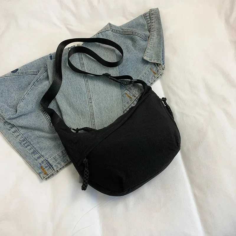 Solid color trendy shoulder bag personalized multifunctional canvas bag daily minimalist dumpling bag Y250819