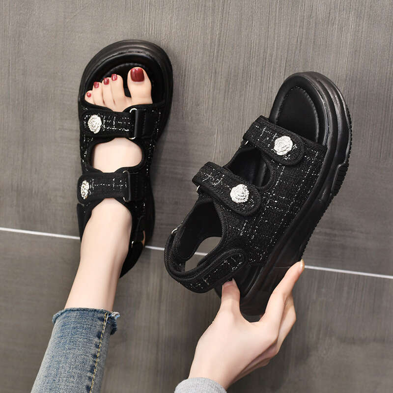 2023 Summer Shoes Beach Casual Party Fashion Versatile Thick-Soled Sandals Women's Factory Direct