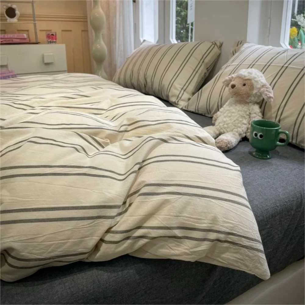 Reversible Striped Duvet Cover 3pcs Home Bedding SetGeometric Lines Comforter Cover Polyester Quilt Cover with 2 cases Y250819