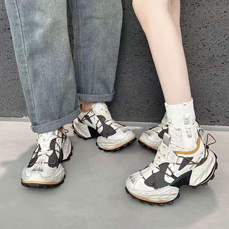Star Style Paris Runway Functional Dad Shoes 2025 Summer Unisex Vintage Outdoor Breathable Couple Sneakers