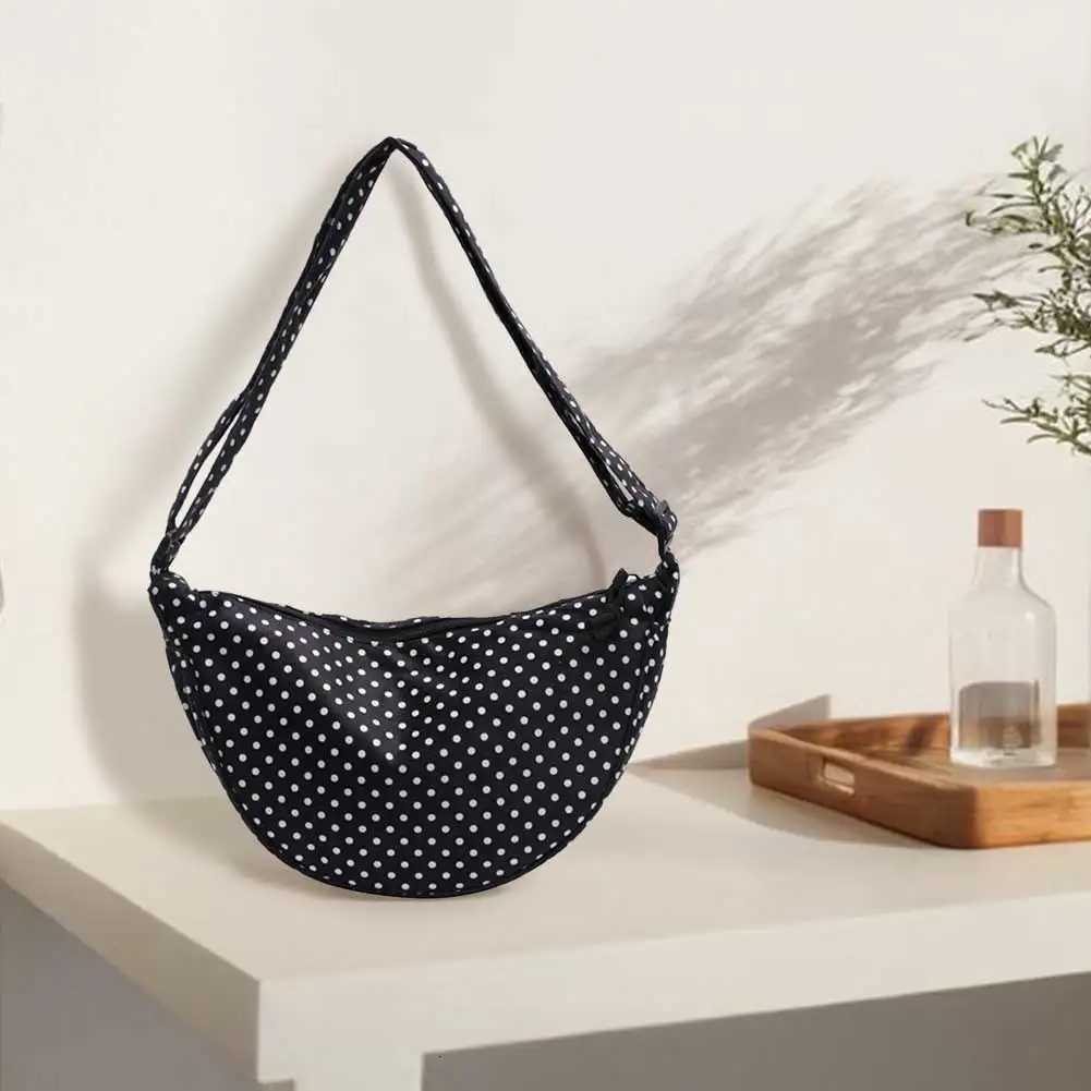 Crossbody Bag for Women Half Moon Shape Shoulder Bag Canvas Adjustable Strap Hobo Bag Small Sling Bag for Travel Shopping Y250819