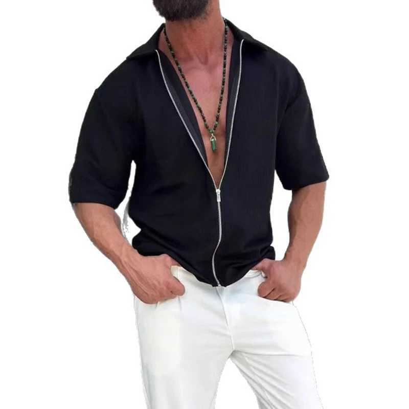 Stylish Solid Color Mens Zip-up Shirts Vintage Turn-down Collar Textured Short Sleeve Shirt For Men Summer New Casual Cardigans Y250819