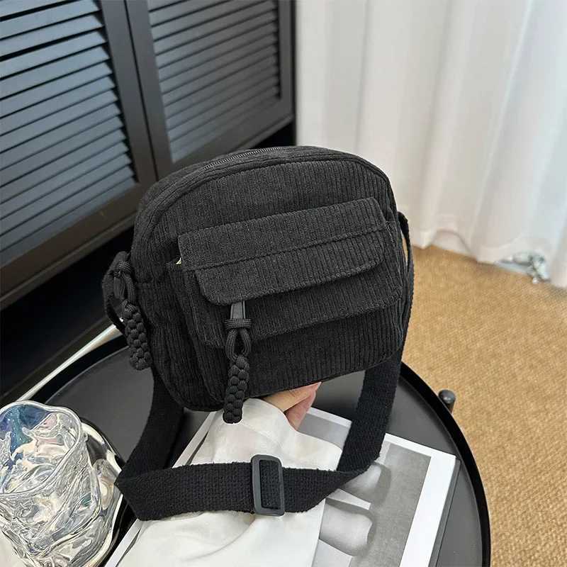 1pc-Corduroy Ins Shoulder Bag New Simple and Fashionable Solid Color Velvet Cloth Bag School Style Messenger Bag Y250819