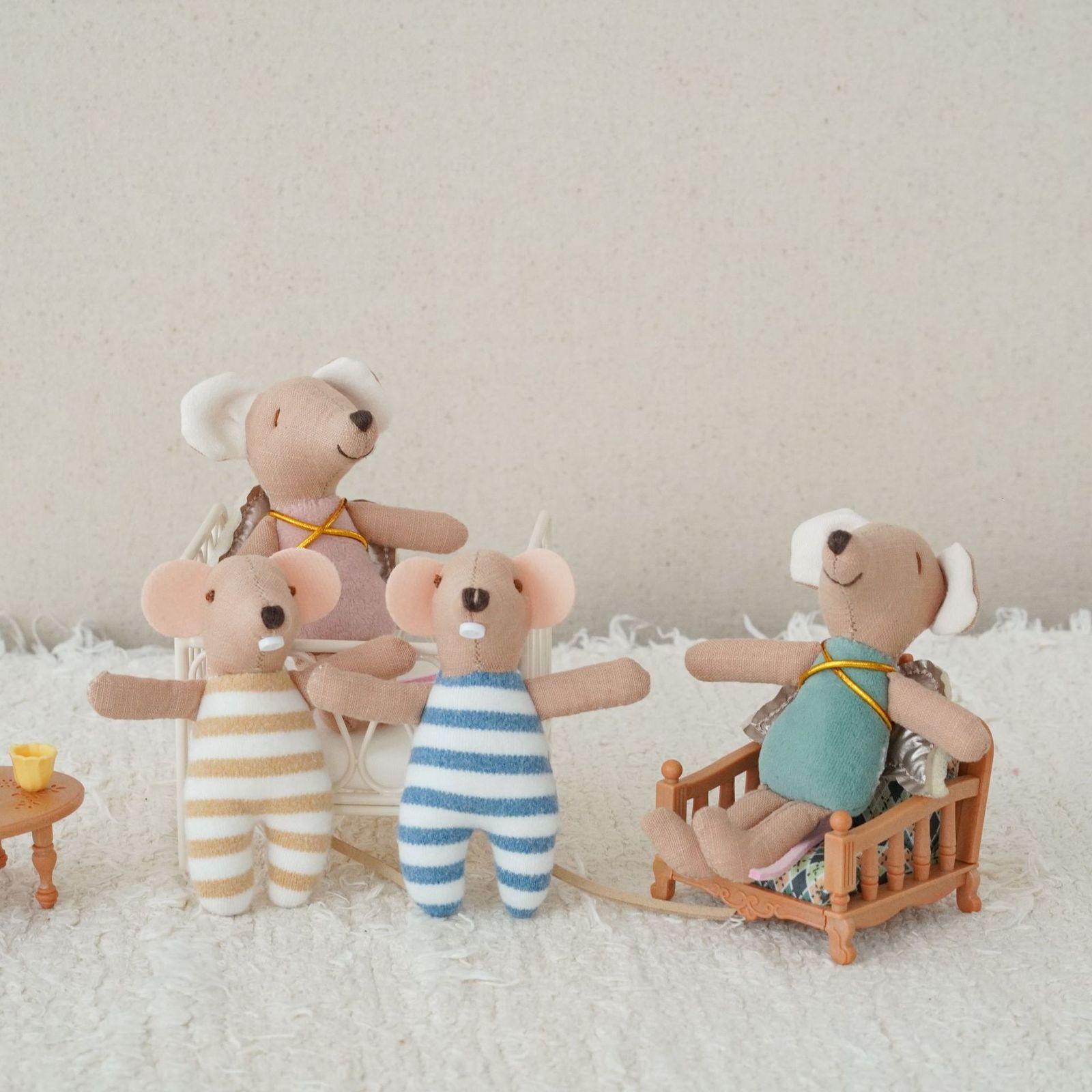 Cute Plush The Mouse Family birthday gift for 6 year girl Little Mouse Plush dolls Stuffed Animal Cartoon Kids Toys for Baby 240722