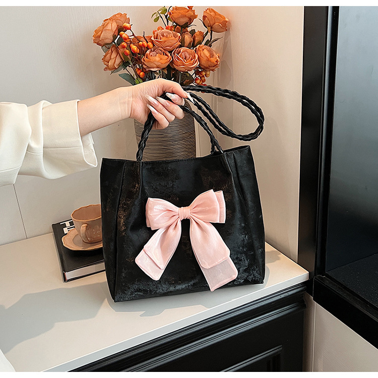 2025 Autumn Women's Large Capacity Bow Handbag Korean Style New Fashion Fashion Shoulder Bag Simple Underarm Bag Women's Crossbody Bag Desig
