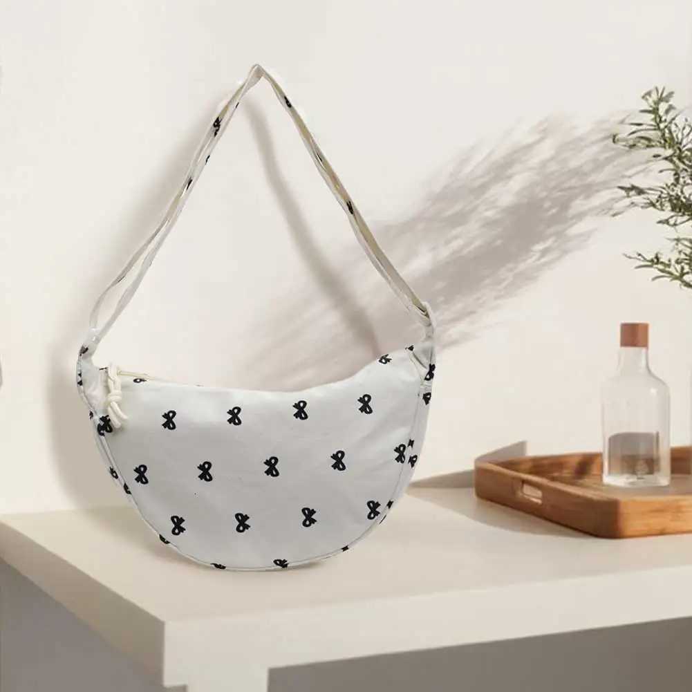 Crossbody Bag for Women Half Moon Shape Shoulder Bag Canvas Adjustable Strap Hobo Bag Small Sling Bag for Travel Shopping Y250819
