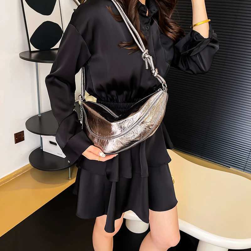 Small Silver Crossbody Bags For Women 2025 Y2k Korean Fashion Designer Female Bucket Bag Lady Shoulder Bag Handbags And Purses Y250819