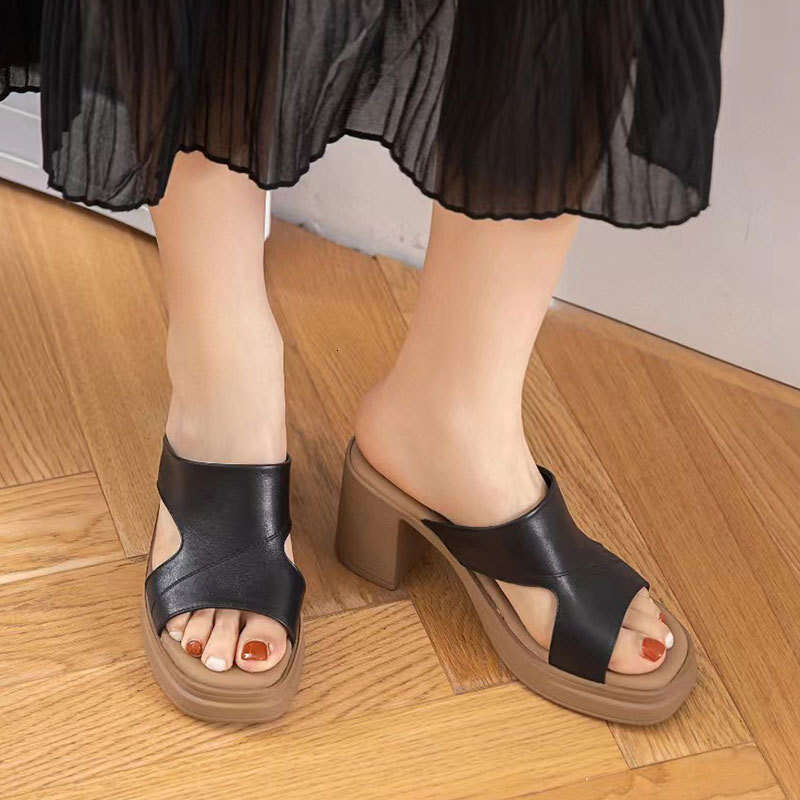 2025 New Summer Genuine Leather Fashionable Casual Height Increasing 7CM Peep Toe Sandals Thick Sole High Heel Slippers