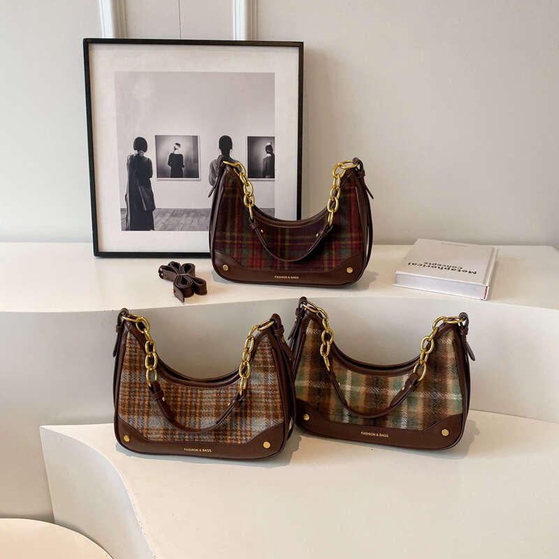 Underarm for Women 2025 New Fashion French Niche Design Stylish Autumn Single Shoulder Crossbody Bag