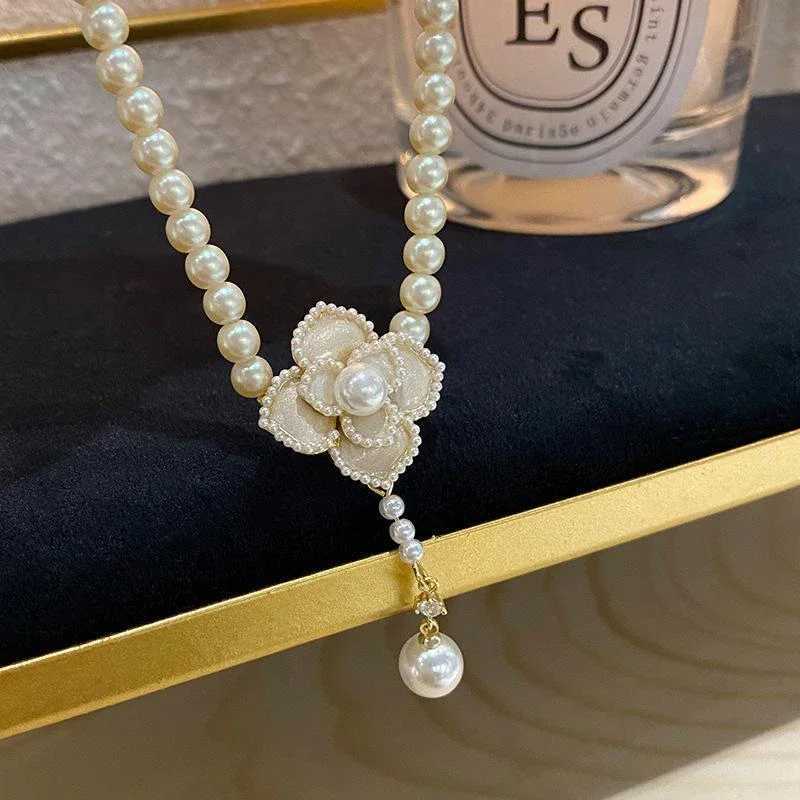 French Retro Pearl Flower Jewelry Set for Women Elegant Temperament Pearl Necklace Earrings Ring Fashion Choker Wedding Jewelry G250820