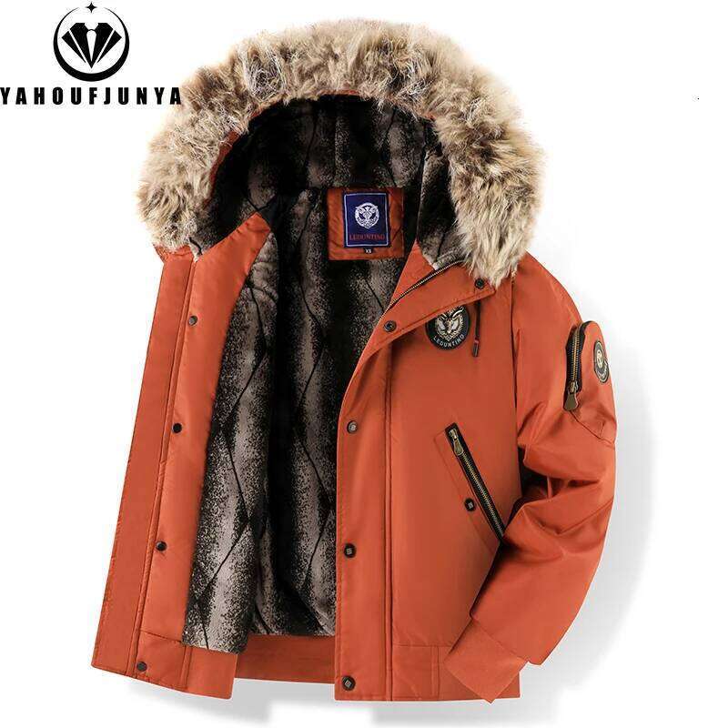 2025 Winter Outdoor Windproof Fleece Warm Travel Men Hooded Casual Fashion Style Zipper Pocket Jacket Male Coat Tops