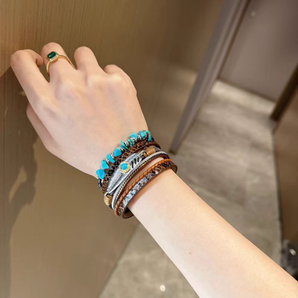New Chinese Multi-layer Feather Ethnic Personality Bracelet Melad Ancient Style High-end Sense Jewelry
