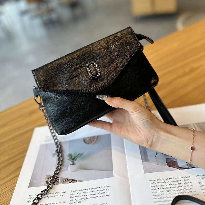 2025 Autumn Women's Leisure Chain Small Bag New Soft Leather Exquisite Mini Phone Handbag Women's Crossbody Bag Designer Bag Women's Sh