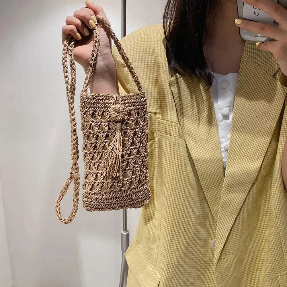 Handmade Woven Straw Rope Crossbody Pouch Female Vintage Mini Straw Bag Beach Single Shoulder Bag Mobile Phone Purse Y250819