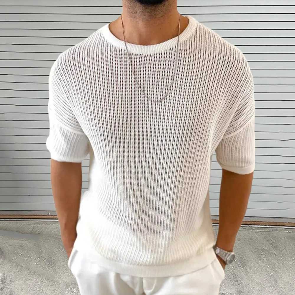 Summer New Mens Solid Color Knitted Hollow Short-Sleeved T-Shirt Retro Fashion Trend Casual Simple Daily Breathable Mens Tops Y250819
