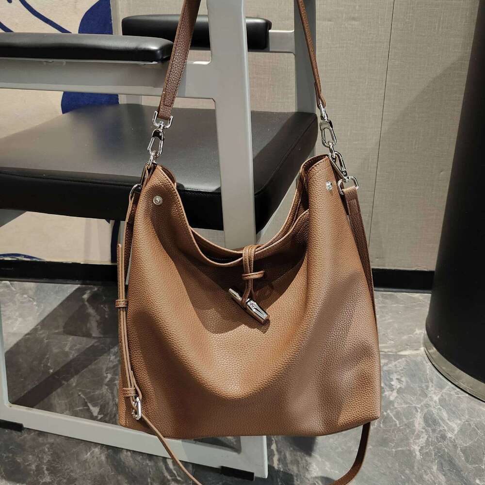 Designer Bags Genuine Leather Korean Fashion Bucket Commuting Simple Head Layer Cowhide Underarm Single Shoulder Crossbody Bag 2025 New Luxury Bag
