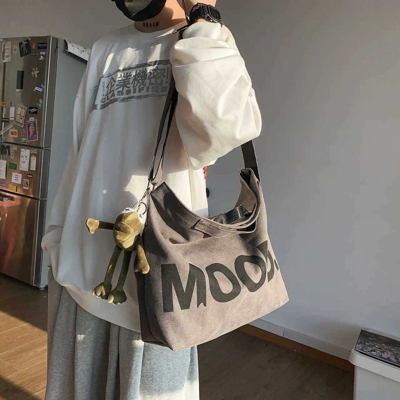 Upgrade Thicken Women Messenger Bag Large Capacity Canvas Women Crossbody Bags Female Student Korean All Matching Mood Handbag Y250819