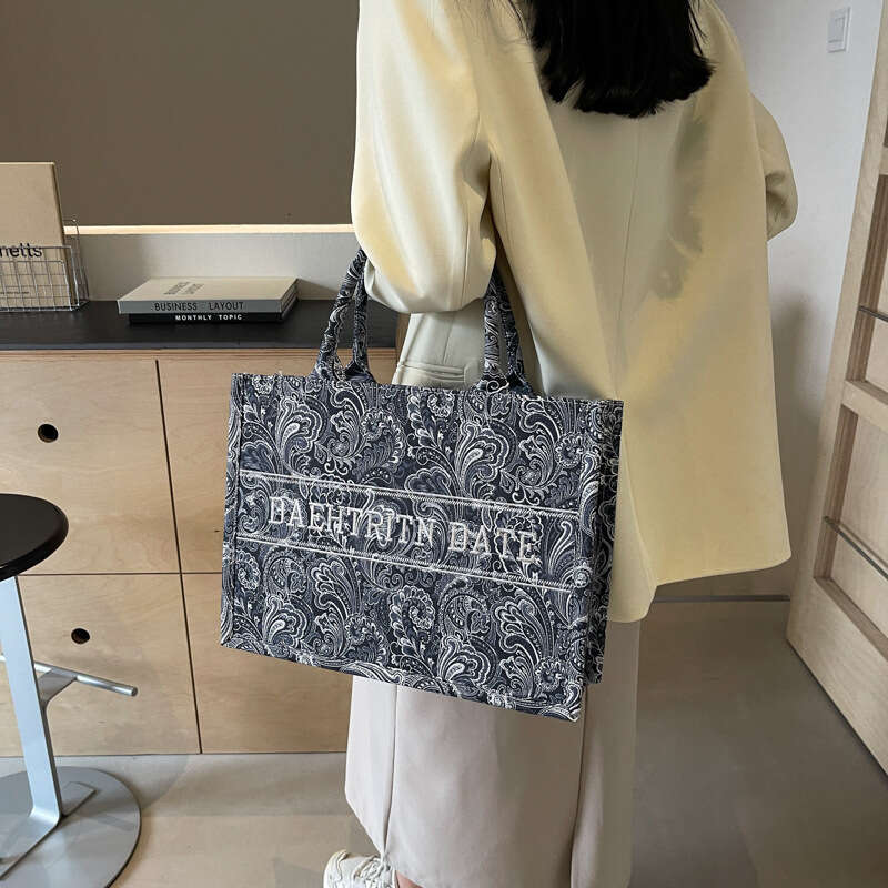 Korean Style Designer Trendy Handheld Tote for Women 2025 New Fashion Casual Large Bags Capacity Shoulder High-end Feel Women's Bag