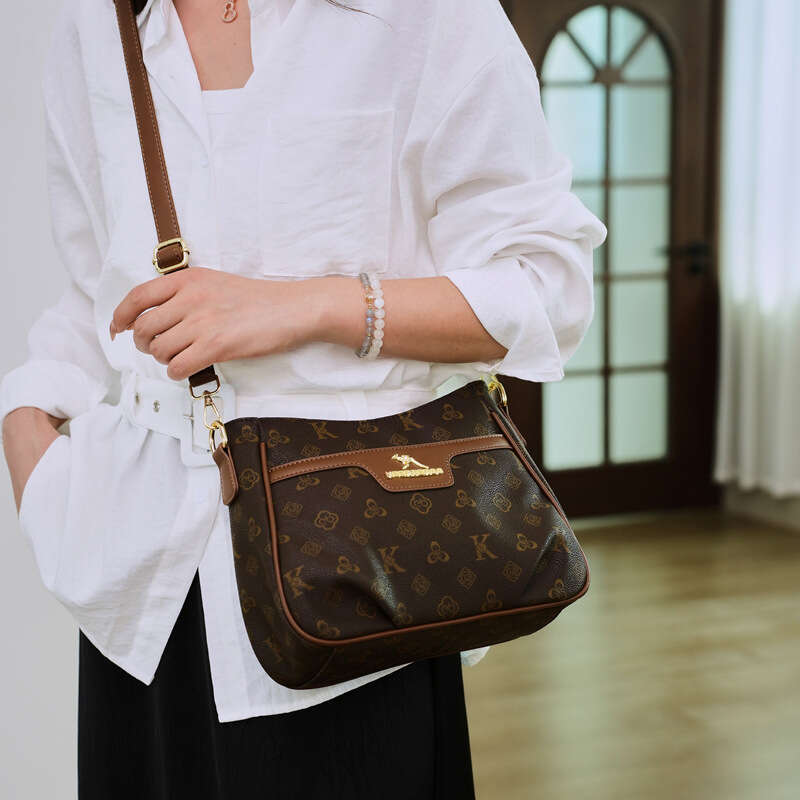 2025 designer bags for womens Shoulder bags New fashionable printed shoulder bag with versatile style under the armpit