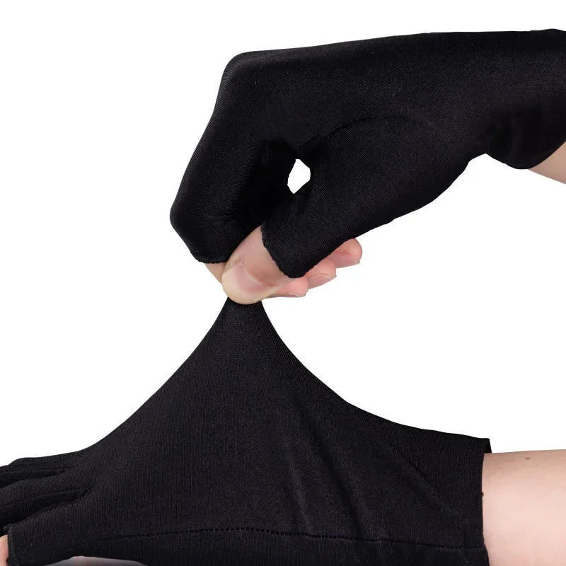 Beige Black Summer Half Fingers Gloves Breathable Thin SemiFinger Driving Glove Sunscreen Fingerless Elasticity 250811