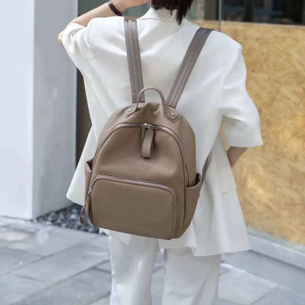 Designer Bags Large Capacity Genuine Leather Women's Backpack Togo Cow Commuter Computer Student Bookbag Travel Bag Double Shoulder Bags Luxury B
