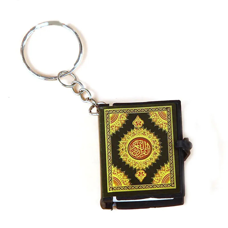 1Pcs Muslim Keychains Mini Quran Book Paper Can Read Pendant Key Ring Islamic Unisex Religious Jewelry Wholesale Islam Gift 250811