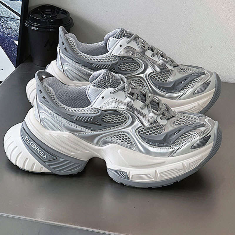 Celebrity Scorpio Thick-Soled Height-Increasing Dad Shoes for Women 2025 Summer and Autumn New Fashion Versatile Sports Couple Style Trendy