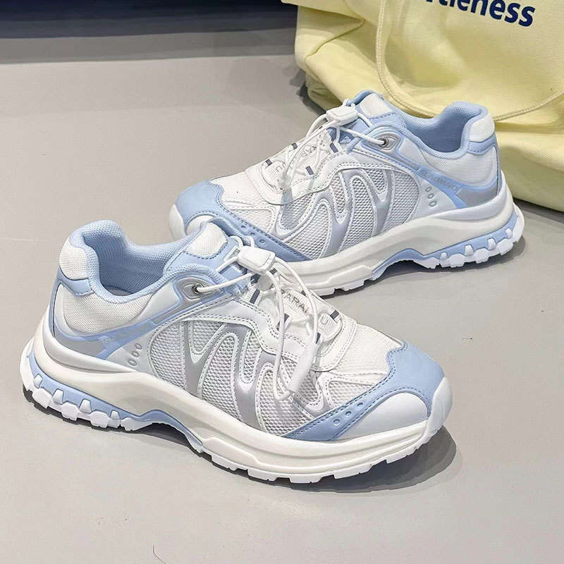 2025 New Summer Single Mesh Hiking Dad for Women Breathable Lightweight Internet Celebrity Outdoor Running Casual Sports Shoes