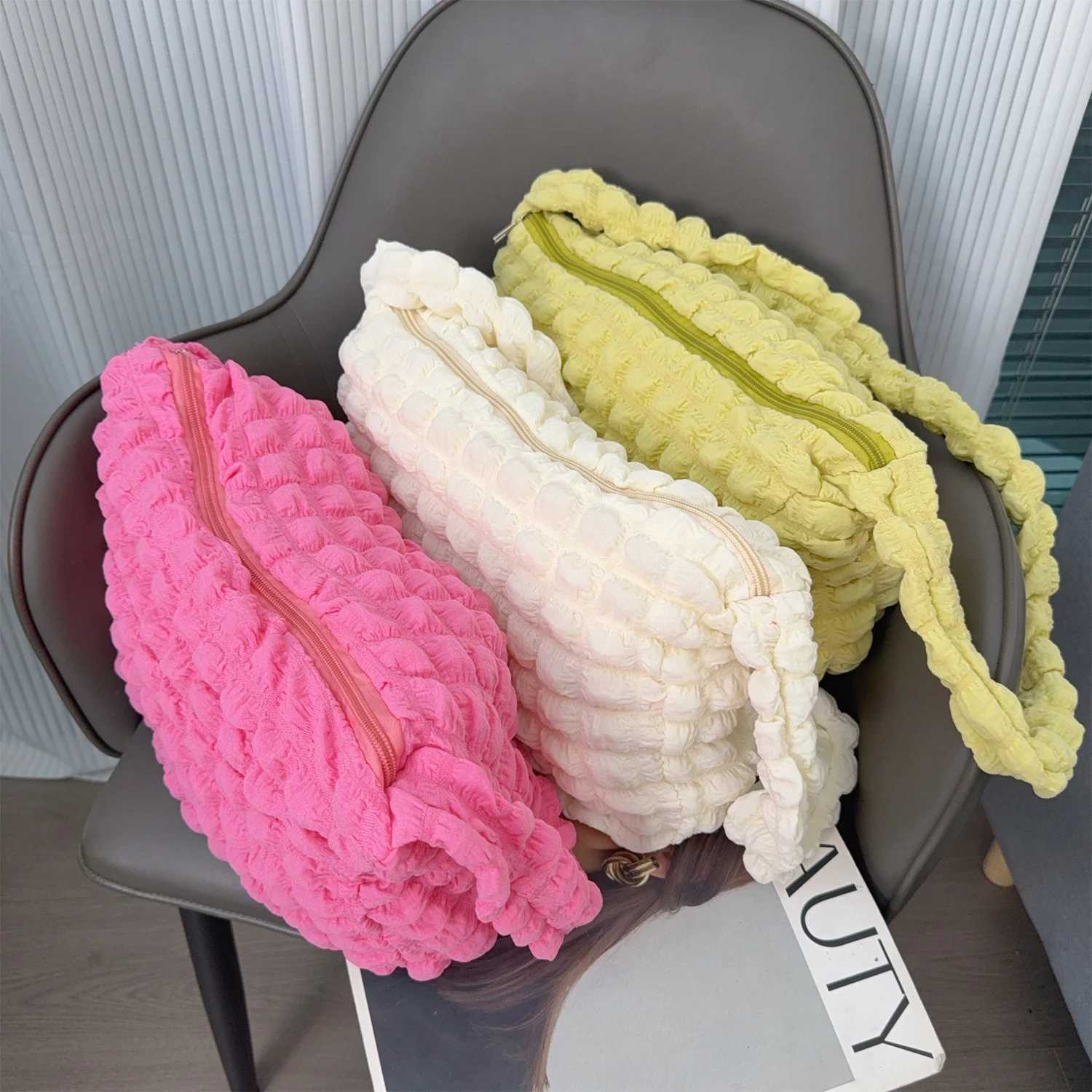 New Women Crossbody Bag Pleated Design Embroidered Plaid Shoulder Bag Underarm Bags Simple Large Capacity Quilted Tote Bags Y250819