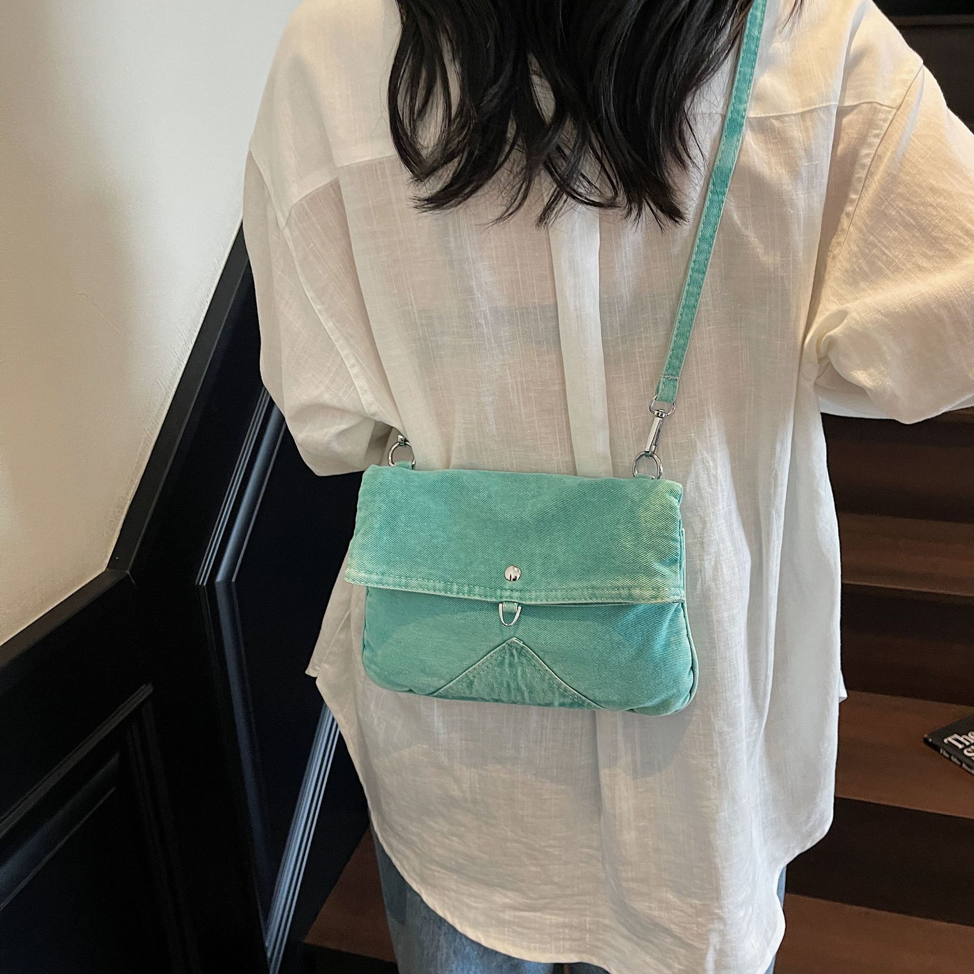 2025 autumn lazy style large capacity Japanese washed denim canvas bag women's crossbody bag women's artistic casual crossbody bag women