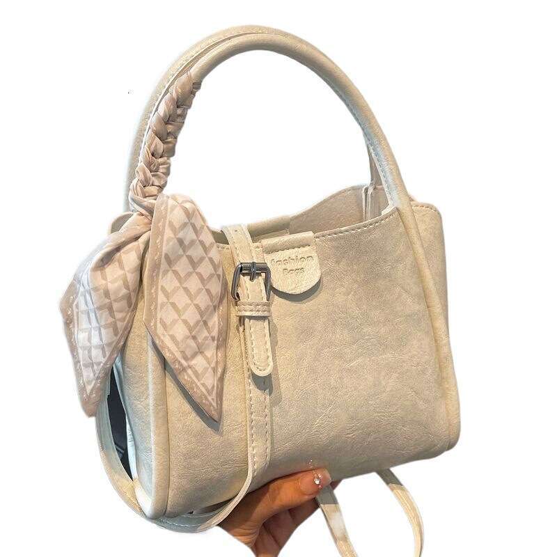 Handbag Women 2025 Spring Summer New Forest Style Ins Shoulder Versatile Crossbody Bucket Bag for Going Out