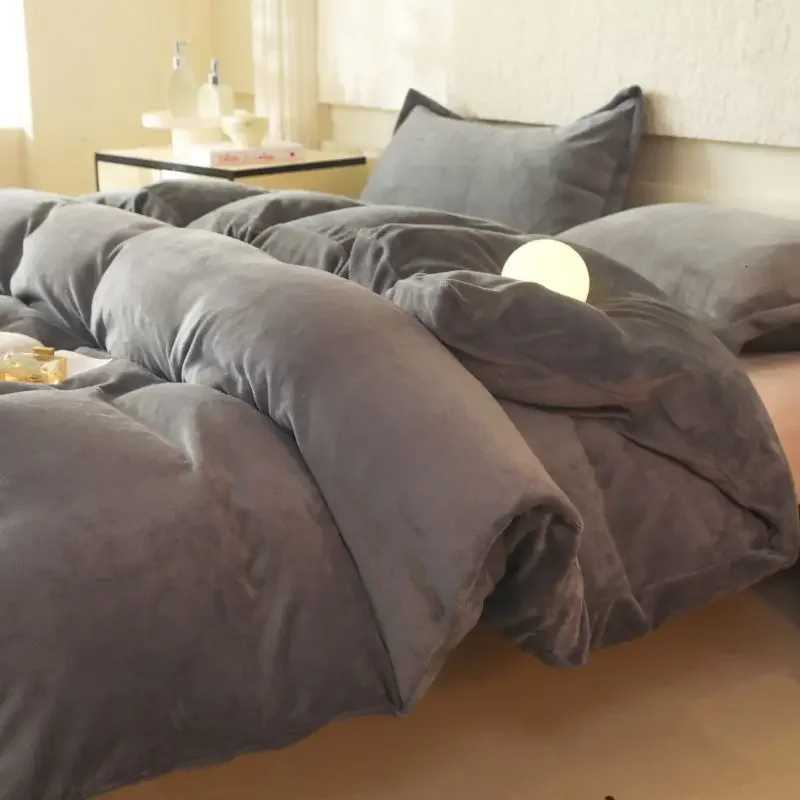 Winter A double-sided milk fleece quilt cover single-piece bed sheet four-piece flannel quilt cover thickened fleece Y250819