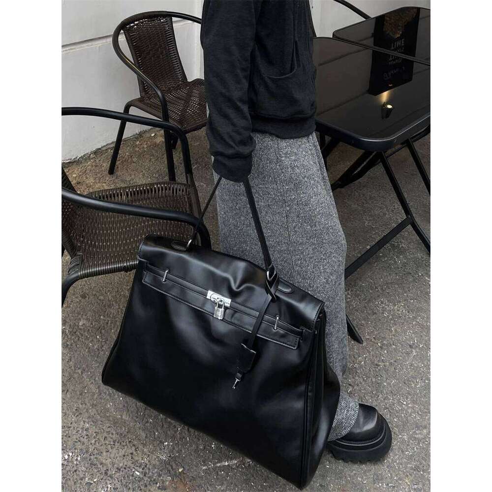 Designer Bag Tote Bag Shoulder Bag Unisex Soft Leather Kelly 2025 New Handheld Gym Travel Large Single Shoulder Underarm Commuter Tote Bag