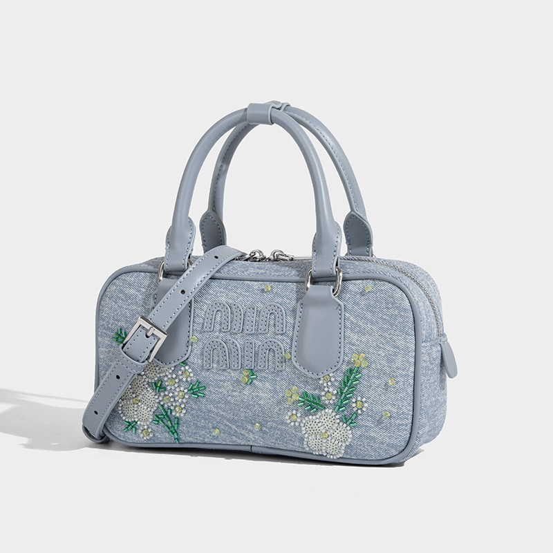 Free Shipping Designer Luxury Embroidered Denim Tote Bag New Women's Handbag Fashionable And High-end Single Shoulder Crossbody Bag Casual Bag