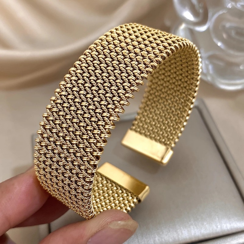 Titanium Steel Round Style Couples' Commuter Bracelet