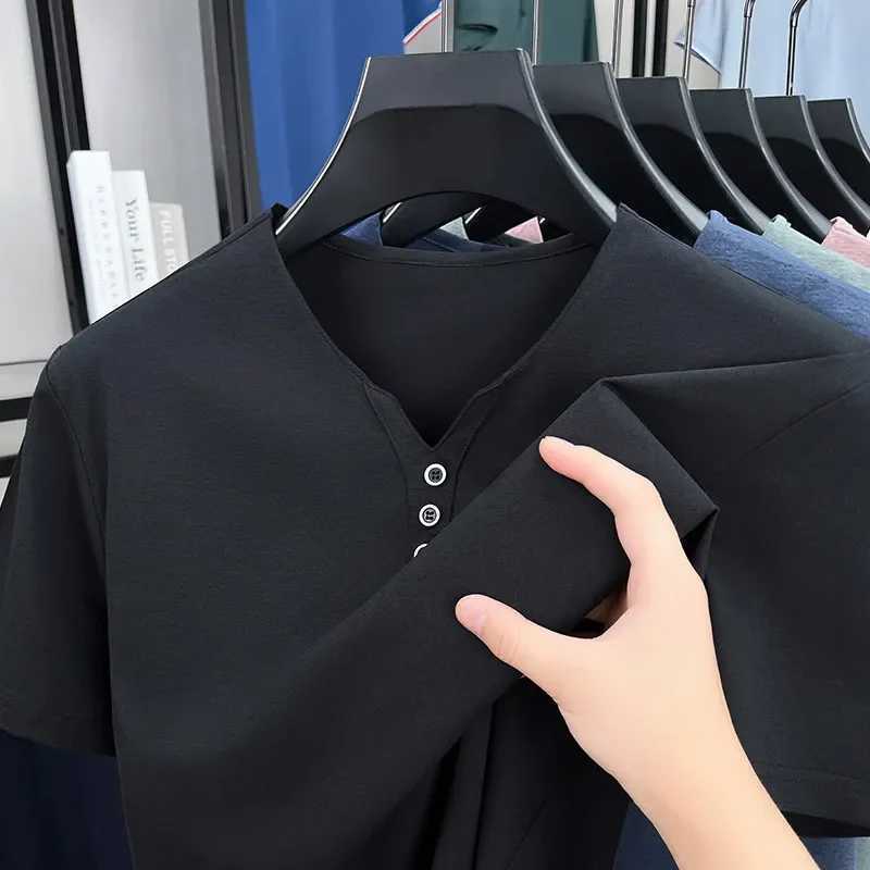 New Mens Casual and Fashionable Three Button V-neck Solid Color Short Sleeved T-shirt Summer Versatile Top Y250819
