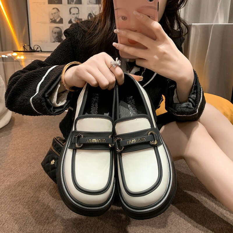 Thick-Soled Loafers for Women Slip-On 2023 Spring New British Style Platform Sole Small Leather Round Toe Mid-Heel Single Shoes