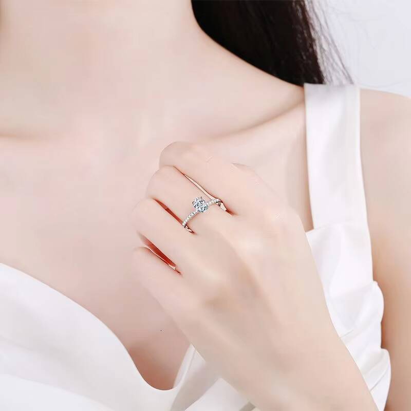 Best Seller 925 Sterling Silver Wedding Band Rhodium Plated Oval 1ct 2ct Classic D Color VVS Moissanite Rings for Women