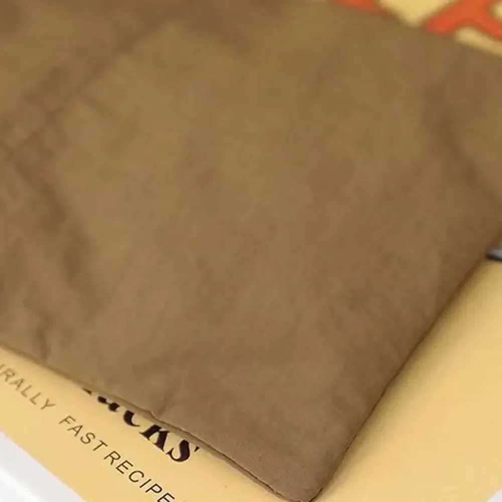 New Nylon Fabric Cell Phone Bag Lightweight Solid Color Shoulder Bag Thin Strap Crossbody Bag Women Y250819