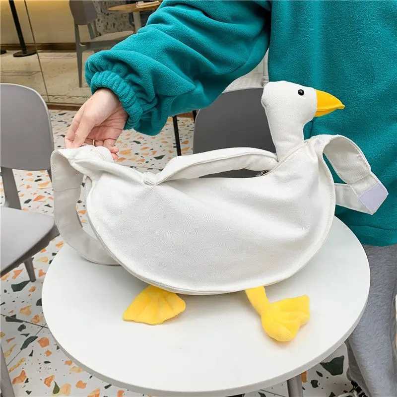 Wome Cute cartoon crossbody bag large capacity goose funny shoulder bag Y250819