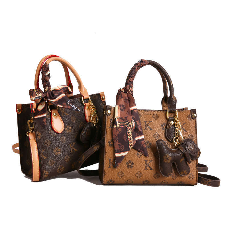 Designer Bag Luxury Bag Shoulder Bag Crossbody Tote Bag Crossbody Bags Handbags Ladies Casual Flap Fashion Chain Crossbody Bags with Dog Pendant Ribbo