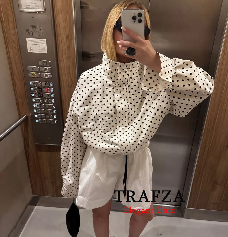 Lady Casual Polka Dot Jacket Standup Collar Bubble Yarn Loose 2025 Spring Fall Fashion High Street Women 250820